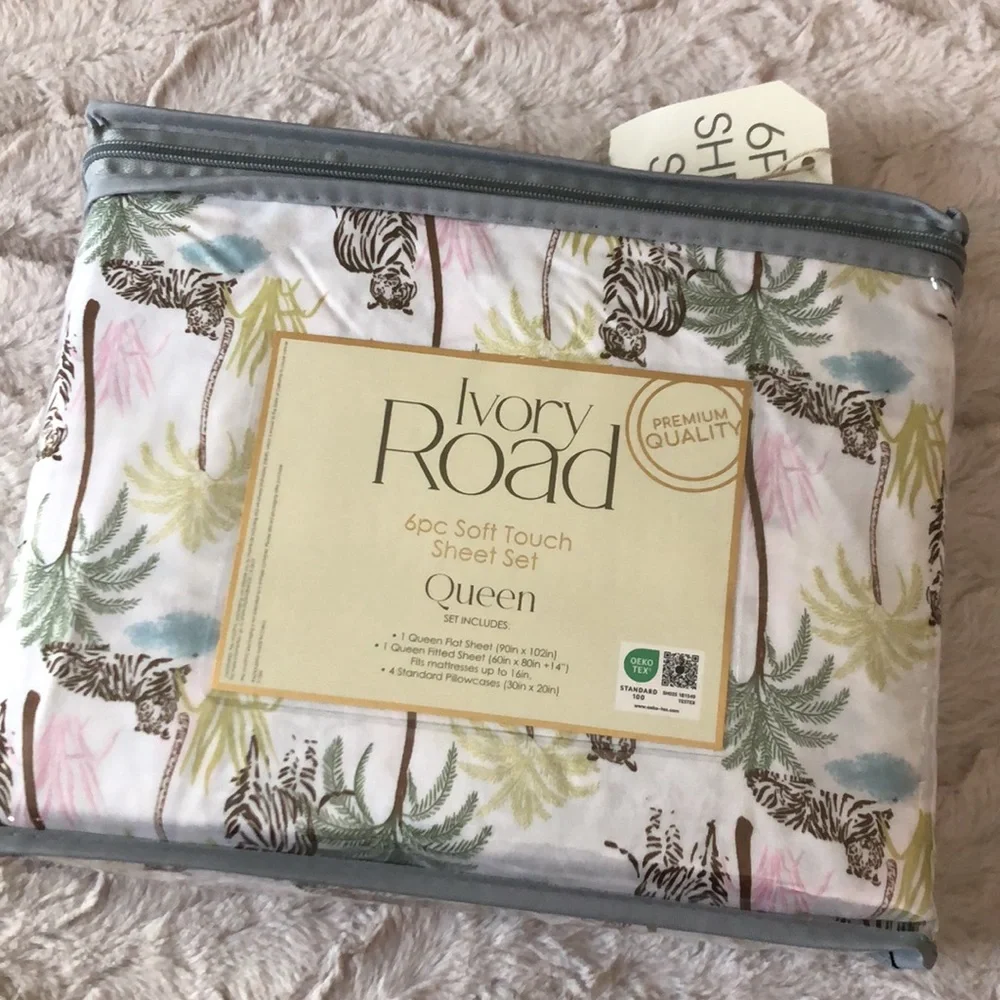 Ivory Road Queen Sheet Set - Pastel Palm & Tiger Print